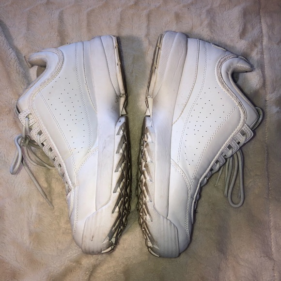 Fila Distributor 2 Premium Shoes - Picture 7 of 8